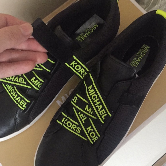 MICHAEL KORS leather sneakers - Picture 4 of 9